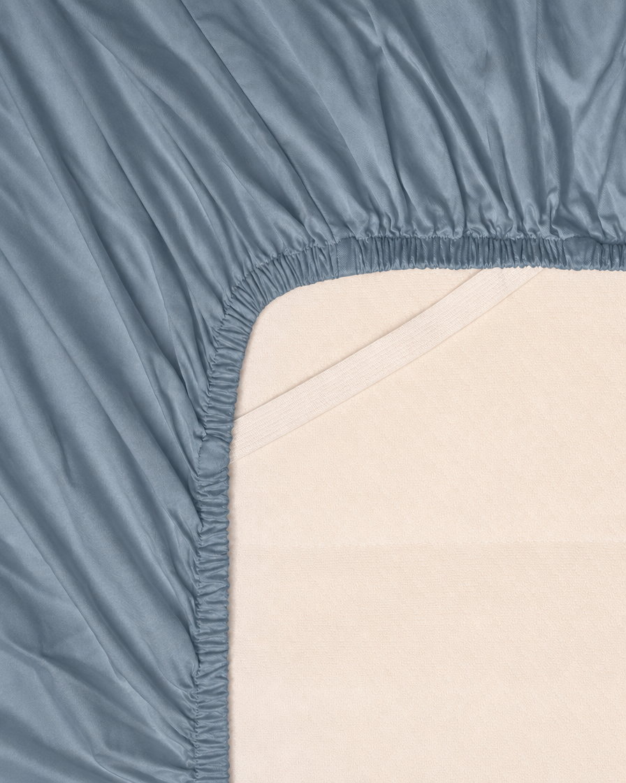 Lyocell sateen fitted sheet – Slate Blue – fs-corner